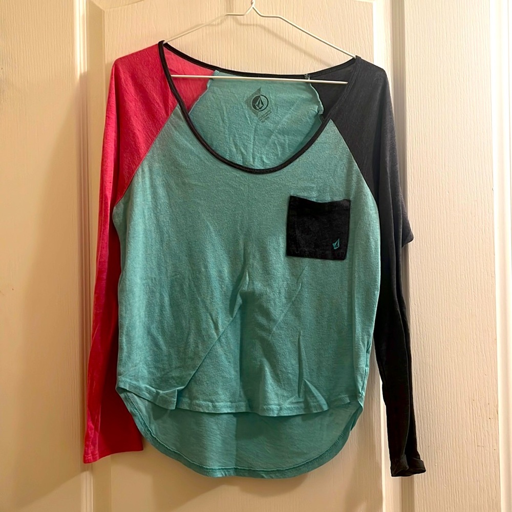 3 coloured long sleeve shirt